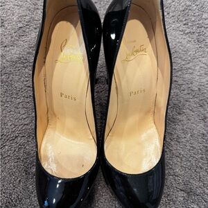 Christian Louboutin Simple Pump 100 Black Patent Leather Heels Red Sole 39